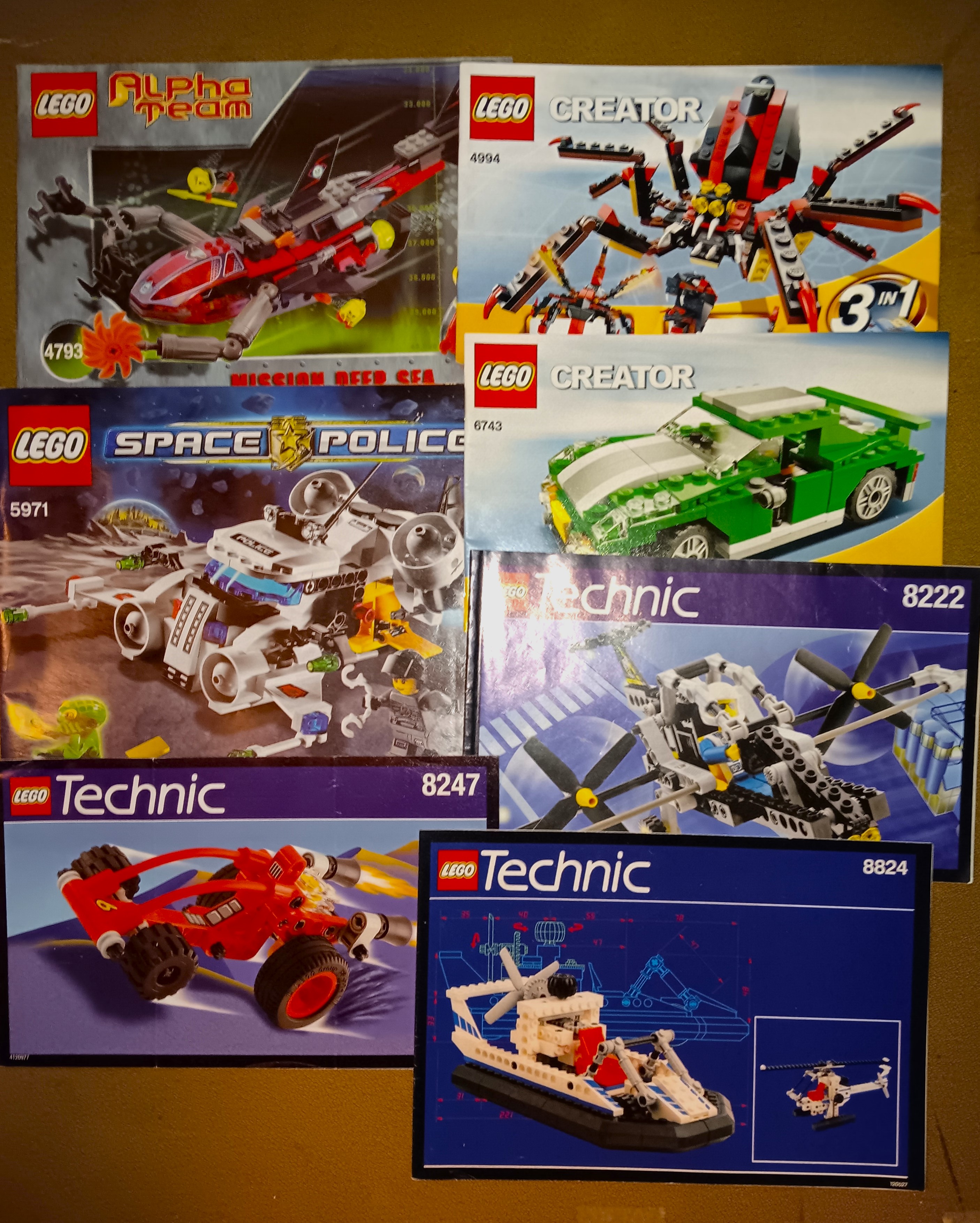 Lego Intructions : Lot of 9 Booklets 1993-2009
