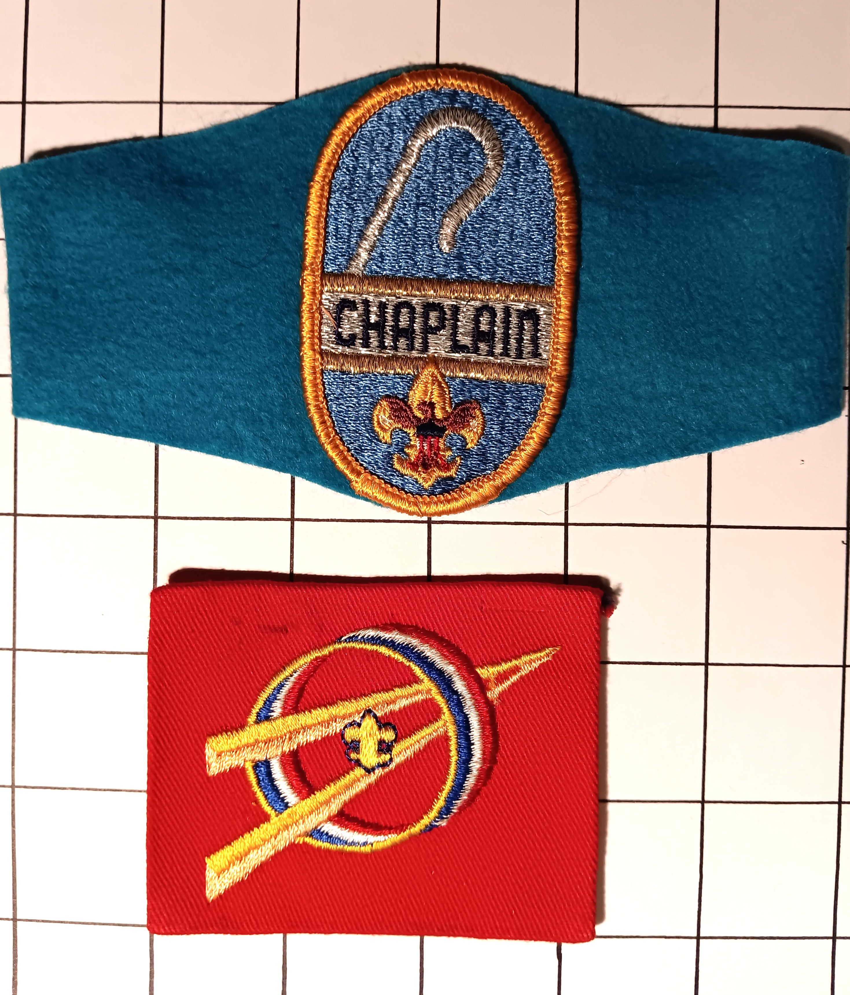 Lot of 2 Patchs : Boy Scouts, Chaplain, Explorers Skeet Shoot